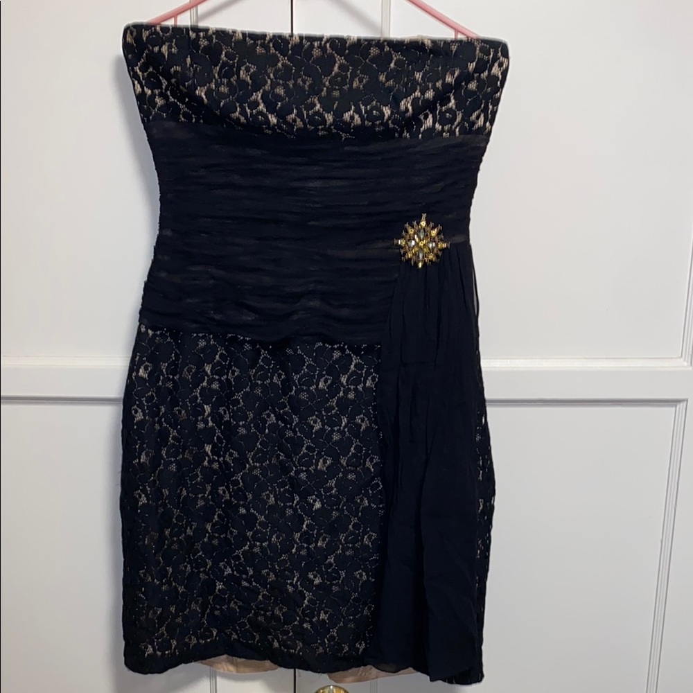 Maggy London Size 12 Black Strapless Sheath Dress